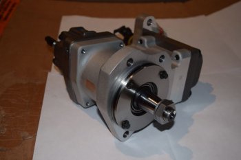 257 999 р. Топливный насос Cummins QSC 8.3L 4076442 4010173 новый товар 7512  nartikuls4449  с доставкой в г. Кемерово. Увеличить фотографию 1