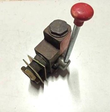 3 169 р. Кран управления подъема кузова EQ34086240 DOG (!!!УЦЕНКА: возможен нетоварный вид!!!) DONGFENG eq34086240 dog  с доставкой в г. Кемерово. Увеличить фотографию 3