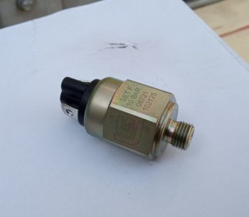 4 009 р. Датчик давления 30B0133 (!!!УЦЕНКА: возможен нетоварный вид!!!) LIUGONG 30b0133  с доставкой в г. Кемерово. Увеличить фотографию 2