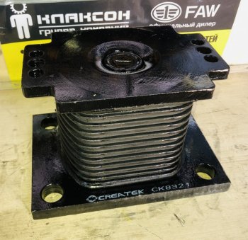 Подушка задней рессоры (6 отверстий) универсальная качество  Createk SHACMAN az972552027876