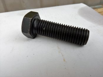 Болт кожуха двигателя (M16*45*2.0) 01010-31645 SHANTUI 01010-31645