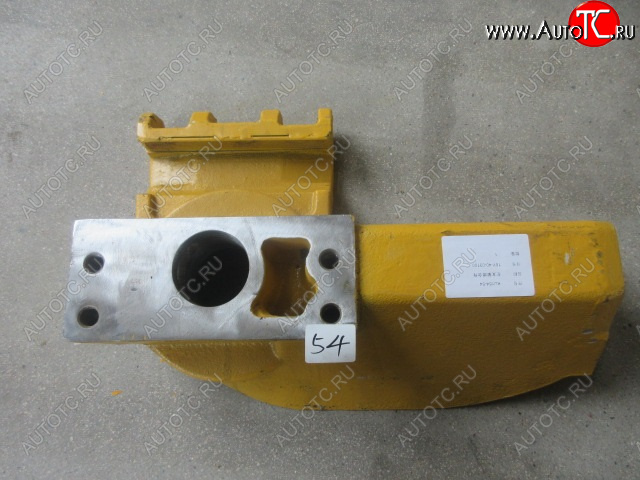 11 719 р. Опора направляющего колеса SD16 (кронштейн, суппорт) левая SHANTUI 16y-40-03100  с доставкой в г. Кемерово