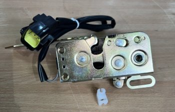 Замок двери правый (механизм) Sitrak VALMO000662    SITRAK 811w62680-6142