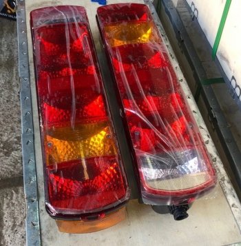 2 589 р. Фонарь задний левый Howo T5GSitrak (4 болта) VALMO000539 SITRAK wg9719810011  с доставкой в г. Кемерово. Увеличить фотографию 2