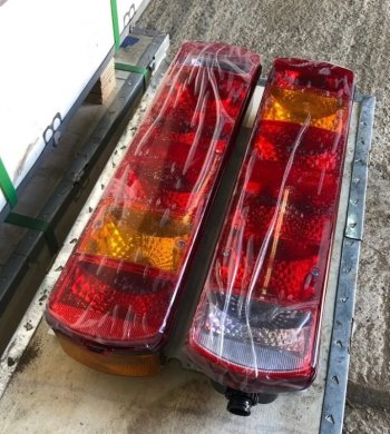 2 589 р. Фонарь задний левый Howo T5GSitrak (4 болта) VALMO000539 SITRAK wg9719810011  с доставкой в г. Кемерово. Увеличить фотографию 3