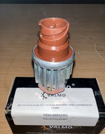 549 р. Датчик включения стоп сигналов SHACMAN X3000 VALMO VALMO VALMO dz93189582550  с доставкой в г. Кемерово. Увеличить фотографию 3