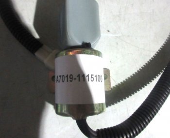 4 899 р. Клапан электромагнитный остановки двигателя (глушилка) YC6108YC6J125 (!!!УЦЕНКА: возможен нетоварный вид!!!) WEICHAI a-7019-1115100g7001-1115  с доставкой в г. Кемерово. Увеличить фотографию 3