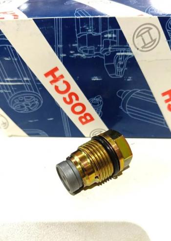 Клапан ограничения давления в топливной рампе 1110010028 BOSCH orig FAW FAW 1110010028