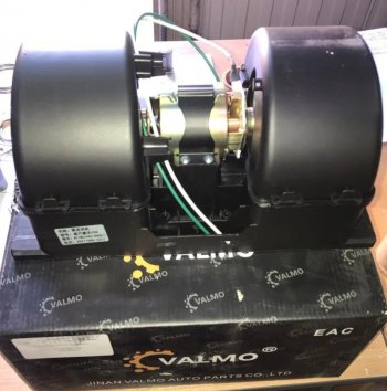 4 299 р. Мотор отопителя Howo T5GSitrak VALMO000557 SITRAK SITRAK 811w61942-0002  с доставкой в г. Кемерово. Увеличить фотографию 2