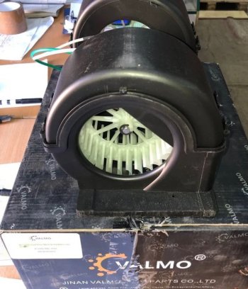 4 299 р. Мотор отопителя Howo T5GSitrak VALMO000557 SITRAK SITRAK 811w61942-0002  с доставкой в г. Кемерово. Увеличить фотографию 3
