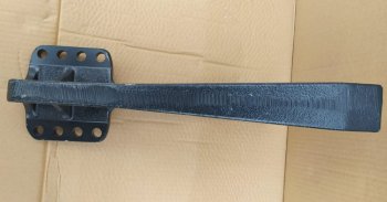 7 399 р.     Кронштейн правый переднего нижнего устройства защиты J6, 3310 2802022-67SA FAW 2802022-67sa  с доставкой в г. Кемерово. Увеличить фотографию 3