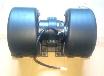 Мотор отопителя с крыльчаткой X3000 DZ14251841103 SHACMAN dz14251841103