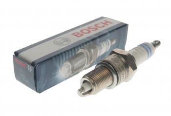 293 р. Свеча зажигания BMW 3 (E30) BOSCH BOSCH 0242229779  с доставкой в г. Кемерово. Увеличить фотографию 1
