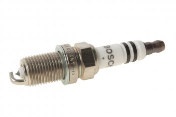 669 р. Свеча зажигания FR8DPP33+ 1.0(замена для 704,713) BOSCH BOSCH 0242230500  с доставкой в г. Кемерово. Увеличить фотографию 1