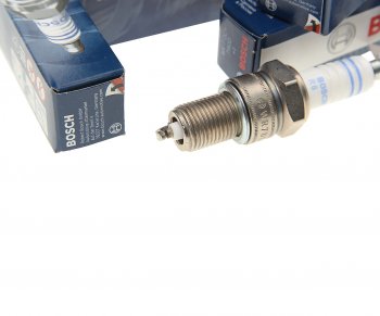 879 р. Свеча зажигания ВАЗ-2108 WR7DC+ комплект (замена для 0241235982) BOSCH BOSCH 0242235909  с доставкой в г. Кемерово. Увеличить фотографию 2