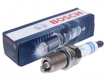 1 099 р. Свеча зажигания BOSCH BOSCH 0242236596  с доставкой в г. Кемерово. Увеличить фотографию 1