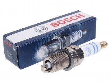 1 099 р. Свеча зажигания BOSCH BOSCH 0242240628  с доставкой в г. Кемерово. Увеличить фотографию 1