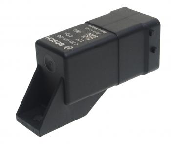 4 399 р. Реле IVECO Daily (07-) свечей накала BOSCH BOSCH 0281003039  с доставкой в г. Кемерово. Увеличить фотографию 1