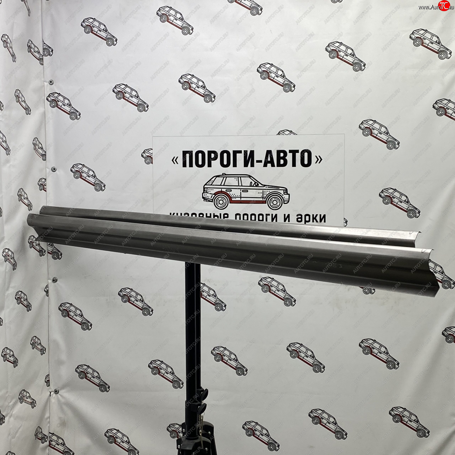 1 989 р. Левый порог (Ремкомплект) Пороги-Авто  Toyota Hilux  AN120 (2016-2025) дорестайлинг, 1-ый рестайлинг, 2-ой рестайлинг (холоднокатаная сталь 1 мм)  с доставкой в г. Кемерово