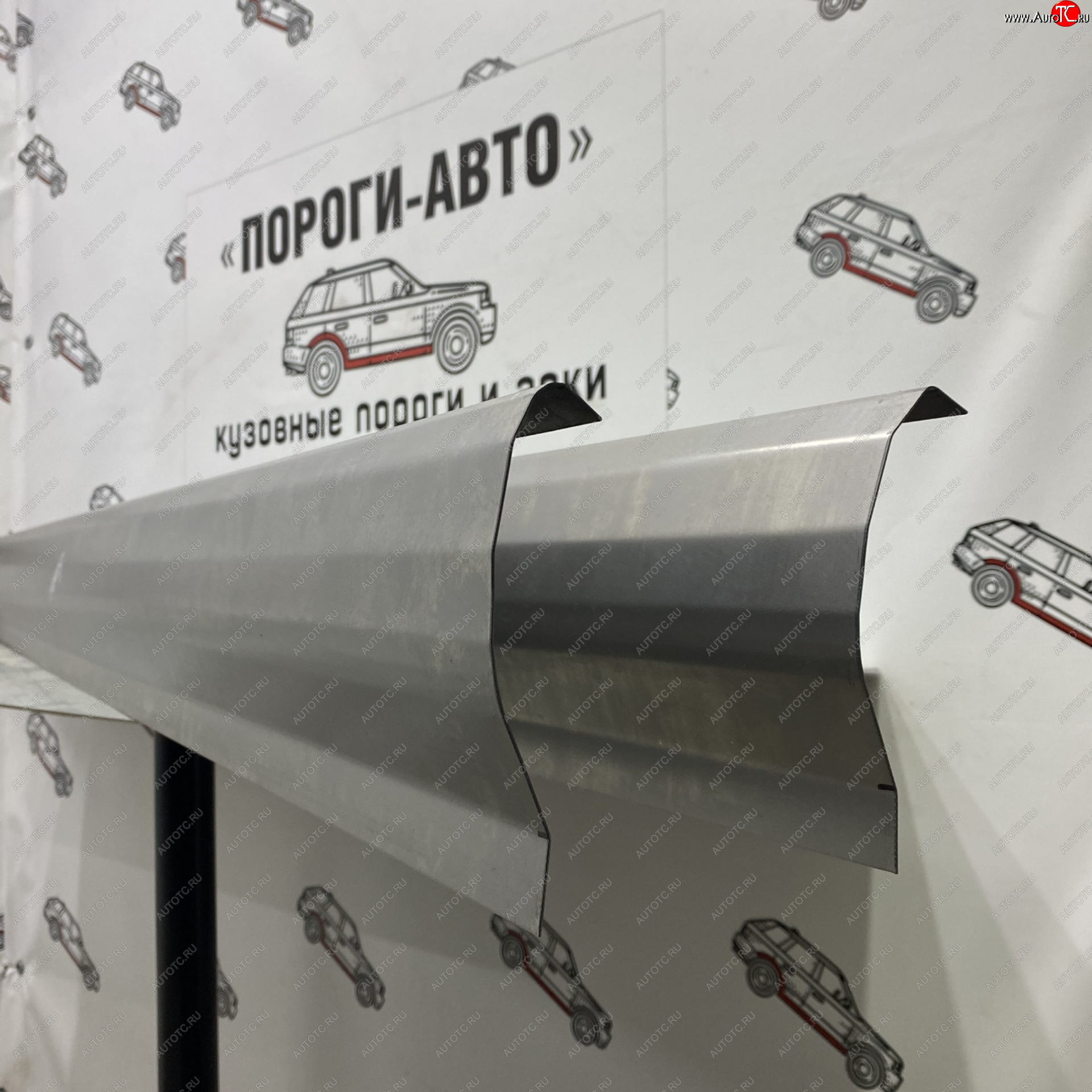 1 989 р. Левый порог (Ремкомплект) Пороги-Авто  Ford Escort Express (1980-1986) фургон (холоднокатаная сталь 1 мм)  с доставкой в г. Кемерово