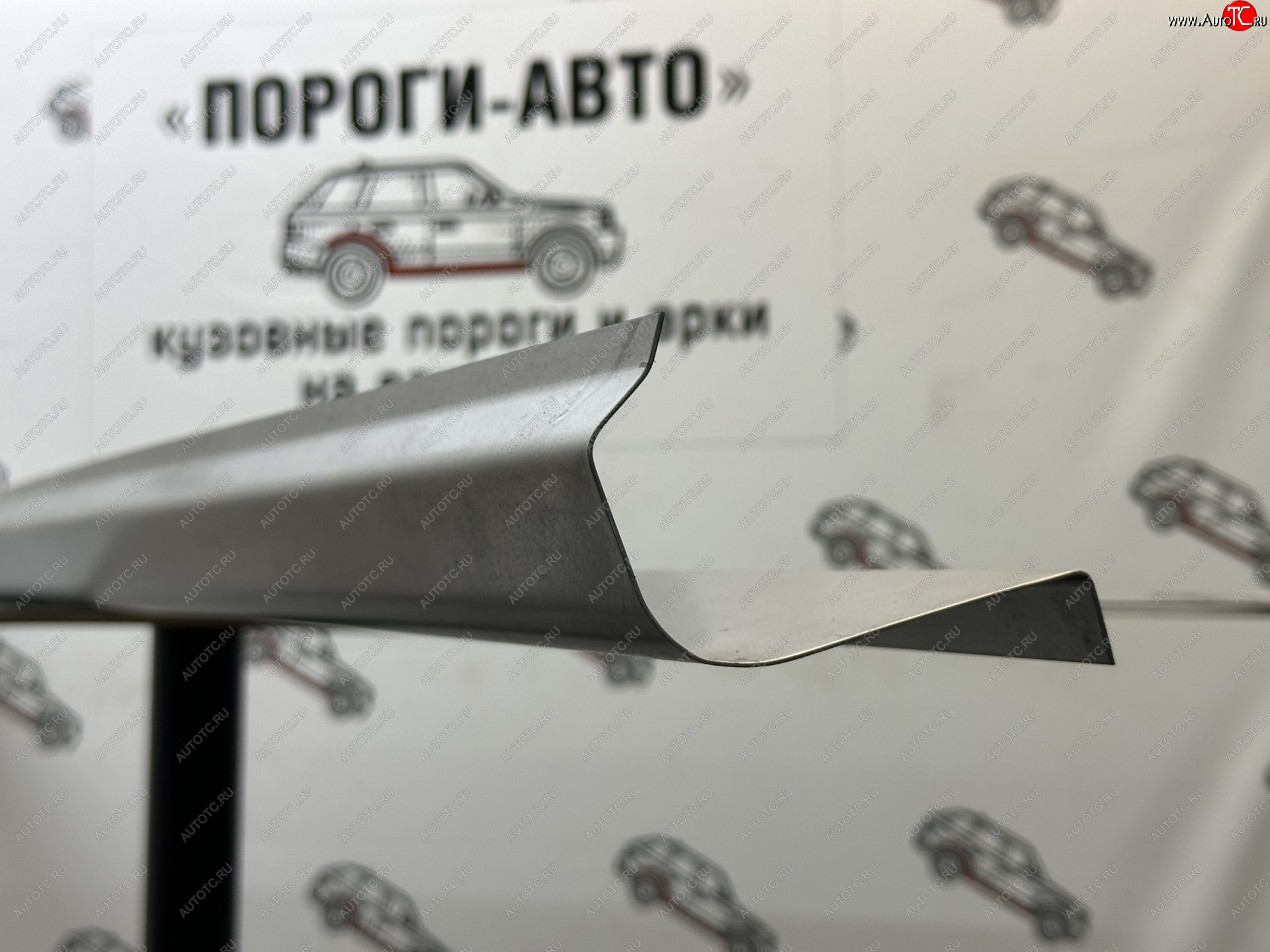 1 989 р. Левый порог (Ремкомплект) Пороги-Авто  Mitsubishi Pajero  1 L040 (1982-1991) (холоднокатаная сталь 1 мм)  с доставкой в г. Кемерово