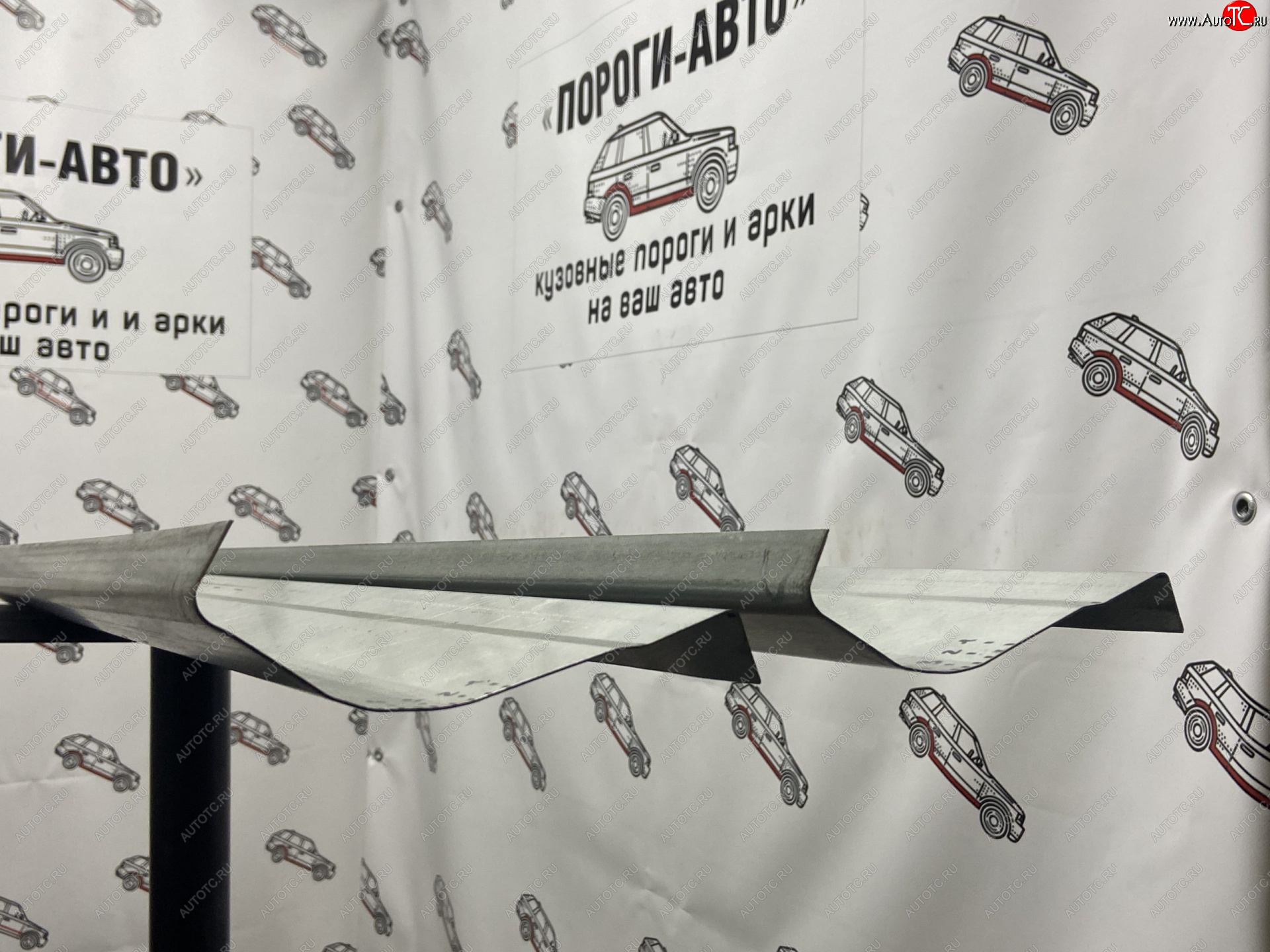 3 899 р. Комплект ремонтных порогов (кузовные пороги) Пороги-Авто  Mitsubishi Pajero ( 3 V70,  3 V60) (1999-2006) дорестайлинг, рестайлинг (холоднокатаная сталь 1 мм)  с доставкой в г. Кемерово