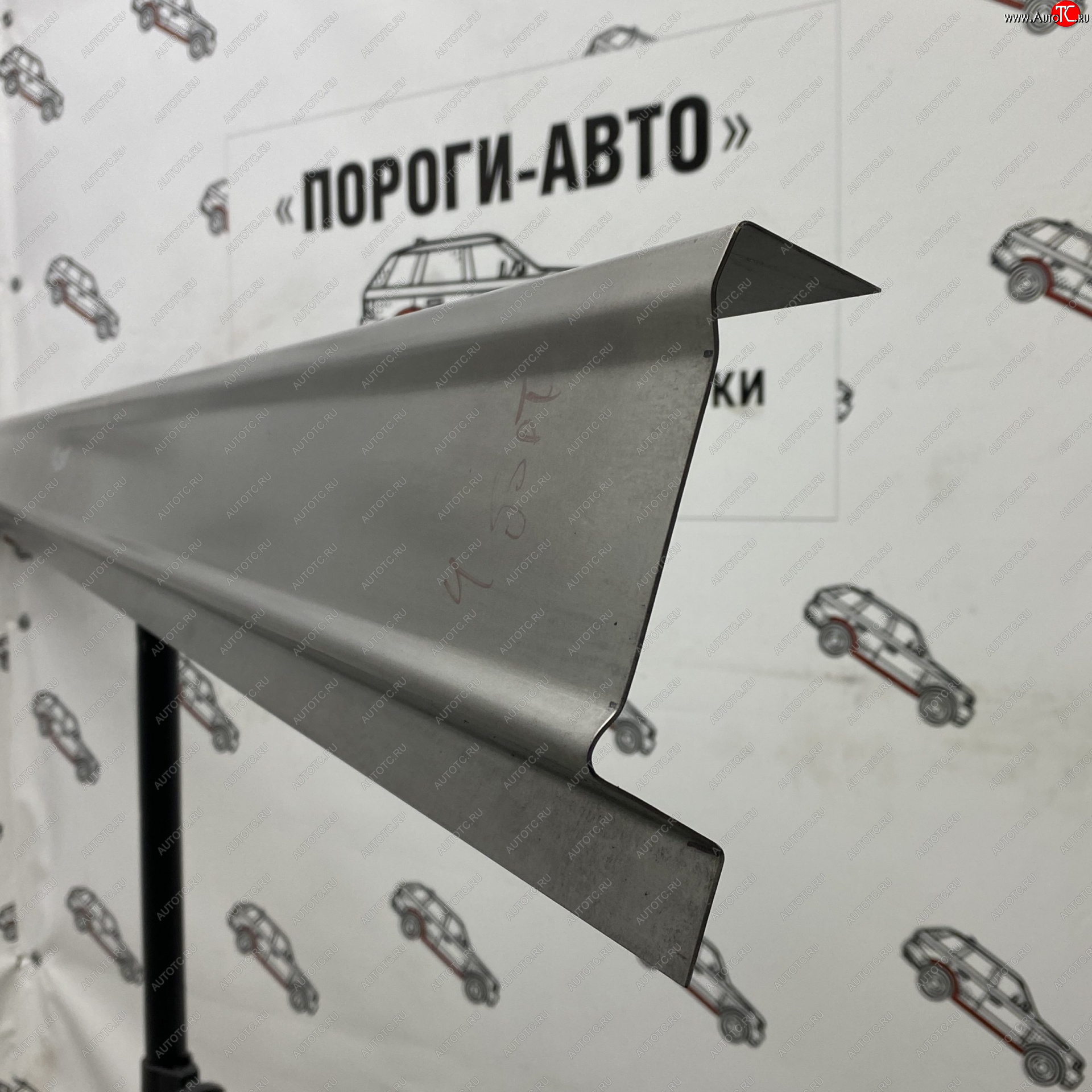 3 899 р. Комплект ремонтных порогов Пороги-Авто  Toyota Land Cruiser  200 (2007-2021) дорестайлинг, 1-ый рестайлинг, 2-ой рестайлинг (Холоднокатаная сталь 1 мм)  с доставкой в г. Кемерово