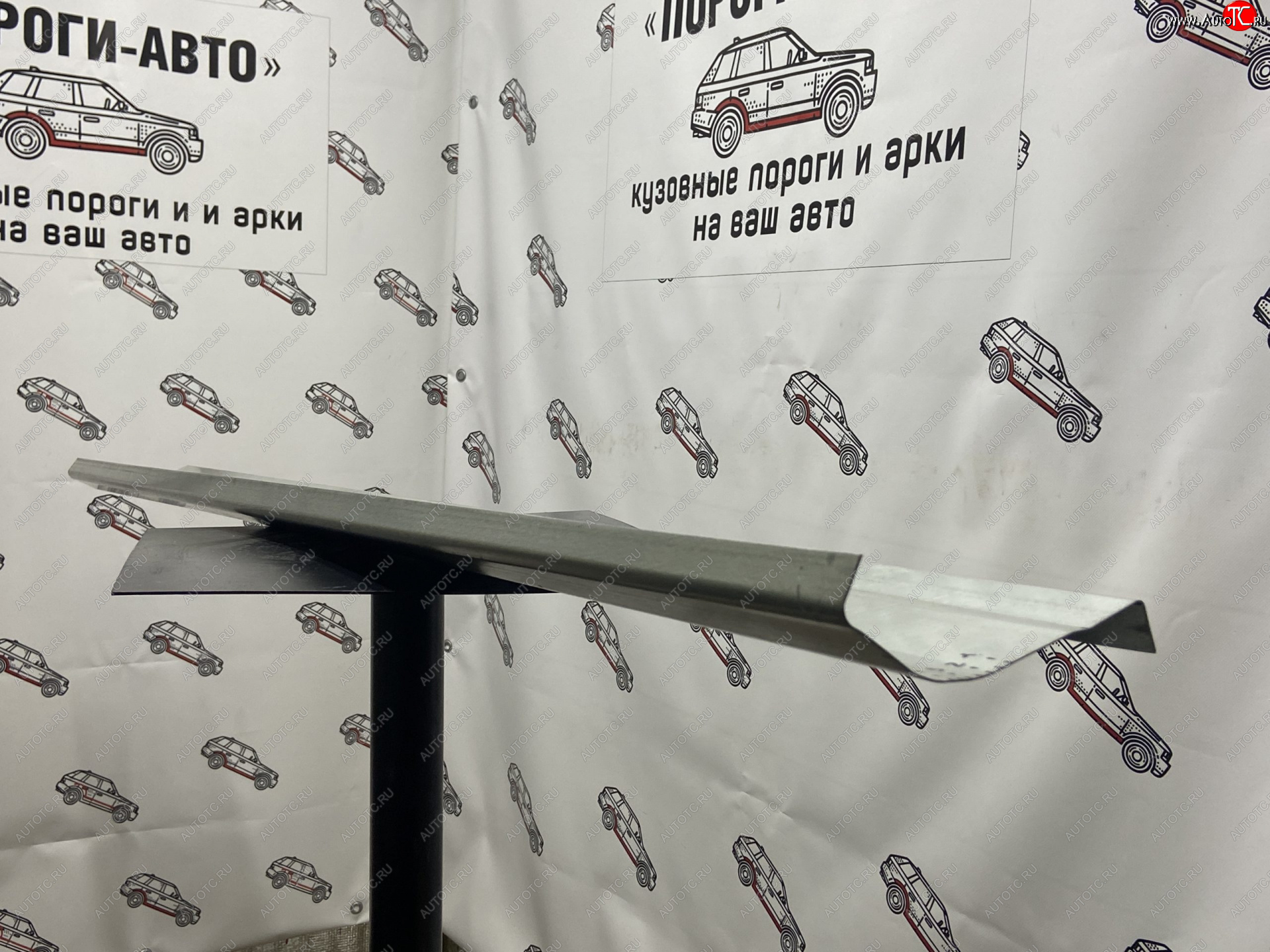 1 989 р. Левый ремонтный порог Пороги-Авто  Mitsubishi Pajero ( 4 V90,  4 V80) (2006-2020) дорестайлинг, 1-ый рестайлинг, 3 дв. 1-ый рестайлинг, 2-ой рестайлинг (Холоднокатанная сталь 1 мм)  с доставкой в г. Кемерово