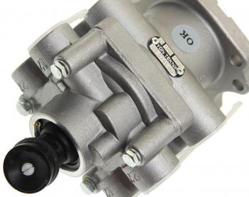 3 199 р. Кран DAF F65,75,85,95,65,75,85CF,95XF тормозной главный YON YON 05.5741.00 YON 05.5741.00  с доставкой в г. Кемерово. Увеличить фотографию 3