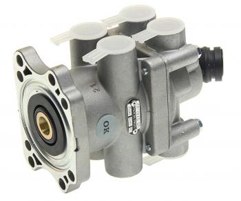 3 199 р. Кран DAF F65,75,85,95,65,75,85CF,95XF тормозной главный YON YON 05.5741.00 YON 05.5741.00  с доставкой в г. Кемерово. Увеличить фотографию 1