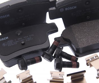 2 999 р. Колодки тормозные задние (4шт.) BOSCH Ford Mondeo Mk3,B4Y дорестайлинг, седан (2000-2003)  с доставкой в г. Кемерово. Увеличить фотографию 2