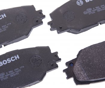 2 499 р. Колодки тормозные передние (4шт.) BOSCH Toyota Auris E150 хэтчбэк 5 дв. дорестайлинг (2006-2010)  с доставкой в г. Кемерово. Увеличить фотографию 2