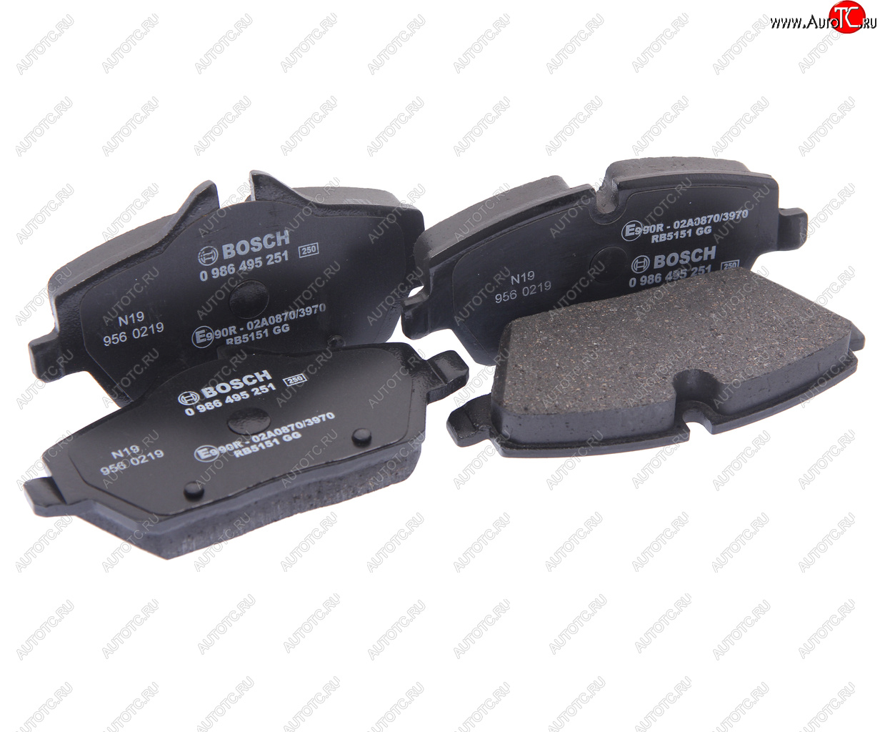 2 859 р. Колодки тормозные передние (4шт.) BOSCH BMW 1 серия E81 хэтчбэк 3 дв. рестайлинг (2007-2012)  с доставкой в г. Кемерово
