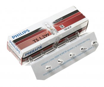60 р. Лампа 24V W1.2W W2.1x4.6d PHILIPS PHILIPS 13516cp  с доставкой в г. Кемерово. Увеличить фотографию 1