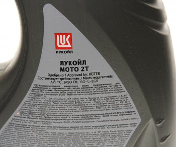 1 289 р. Масло моторное для 2-х тактных двигателей МОТО-2Т FBTCE-GB 4л ЛУКОЙЛ LUKOIL 19557  с доставкой в г. Кемерово. Увеличить фотографию 2