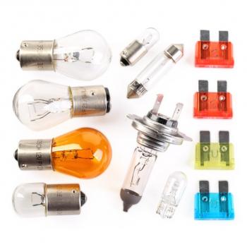 1 159 р. Лампа набор 12V (H7,P21W,PY21W,R5W,T4W,P215W,W5W,C5W) Maxibox BOSCH BOSCH 1987301113  с доставкой в г. Кемерово. Увеличить фотографию 3
