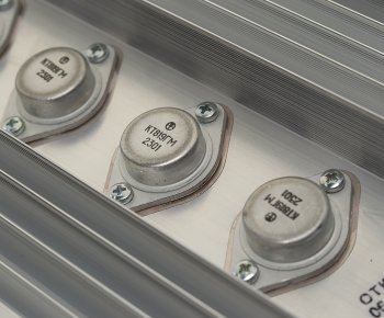 6 199 р. Преобразователь напряжения (инвертор) 24-12V 40А 320Вт ЭНЕРГОМАШ ЭНЕРГОМАШ 21.3759-07  с доставкой в г. Кемерово. Увеличить фотографию 3