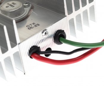 6 199 р. Преобразователь напряжения (инвертор) 24-12V 40А 320Вт ЭНЕРГОМАШ ЭНЕРГОМАШ 21.3759-07  с доставкой в г. Кемерово. Увеличить фотографию 4