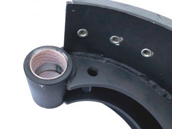8 199 р. Колодки тормозные ЧМЗАП-99064,93853,99065 (2шт.) комплект на колесо BRAKE BLOCKS BRAKE BLOCKS 314-3502090  с доставкой в г. Кемерово. Увеличить фотографию 3