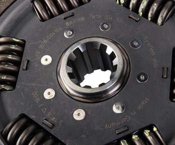 123 599 р. Сцепление MAN TGA,TGS,TGX комплект (с выжимным подшипником) d=430 SACHS SACHS 3400700459  с доставкой в г. Кемерово. Увеличить фотографию 3