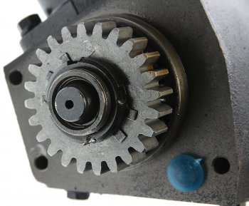 13 549 р. Компрессор КАМАЗ (2 цилиндровый) жид. охлаж. 210лмин. MEGAPOWER MEGAPOWER 350-27-010  с доставкой в г. Кемерово. Увеличить фотографию 4