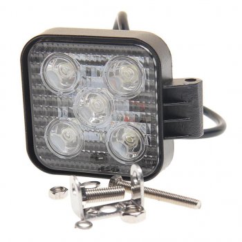 1 139 р. Фара рабочего света квадратная 85х85x38мм 20Вт (5 LED) рассеянный свет (Flood) 12-24V MEGAPOWER MEGAPOWER 370-30-004  с доставкой в г. Кемерово. Увеличить фотографию 1