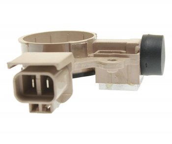 1 129 р. Регулятор HYUNDAI HD65,72 дв.D4AL,D4AF напряжения генератора FYC FYC 37370-45100  с доставкой в г. Кемерово. Увеличить фотографию 3