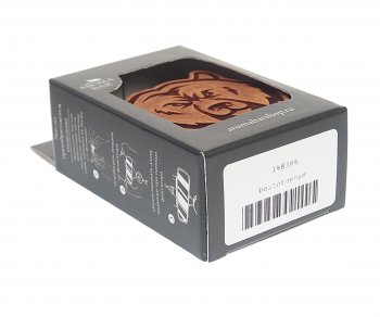 276 р. Подвеска ароматная «Медведь» в крафтовой упаковке коричневая AROMA BAR AROMA BAR 4678597202556 (bearbrownset)  с доставкой в г. Кемерово. Увеличить фотографию 3