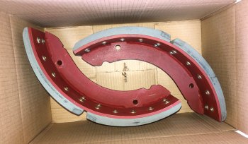 7 399 р. Колодки тормозные ЛИАЗ-5256 (2шт.) комплект на колесо BRAKE BLOCKS BRAKE BLOCKS 5256-3501092  с доставкой в г. Кемерово. Увеличить фотографию 4