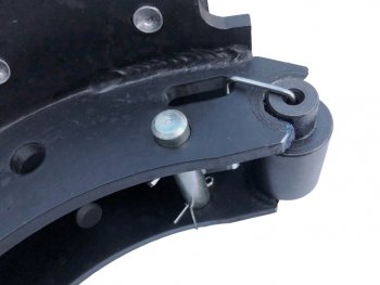 11 799 р. Колодки тормозные ПАЗ-4230,4234 (2шт.) комплект на колесо мост КААЗ BRAKE BLOCKS BRAKE BLOCKS 52642-350109091-fr  с доставкой в г. Кемерово. Увеличить фотографию 3