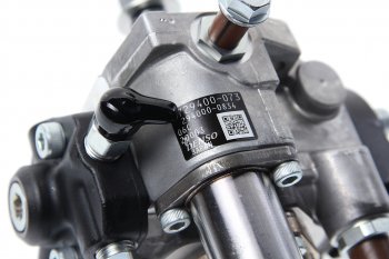 104 999 р. Насос топливный HYUNDAI HD65,78,БОГДАН дв.D4GA ЕВРО-4 DENSO № DENSO 9729400-073  с доставкой в г. Кемерово. Увеличить фотографию 4