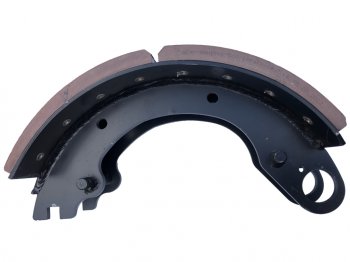 8 899 р. Колодки тормозные ЧМЗАП-9906,99858,99859 (2шт.) комплект на колесо BRAKE BLOCKS BRAKE BLOCKS 99859-3502090  с доставкой в г. Кемерово. Увеличить фотографию 1
