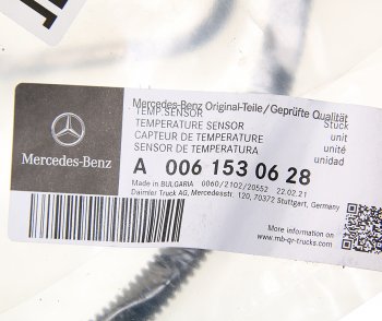 12 199 р. Датчик температуры КАМАЗ-5490 MERCEDES выхлопных газов (перед катализатором) OE MERCEDES a0061530628  с доставкой в г. Кемерово. Увеличить фотографию 3