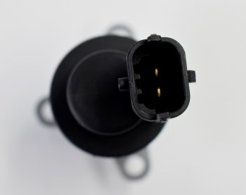 2 299 р. Клапан MAN TGA,TGS дв.D2066 ТНВД дозировочный CARTRONIC CARTRONIC crtr0121641  с доставкой в г. Кемерово. Увеличить фотографию 3